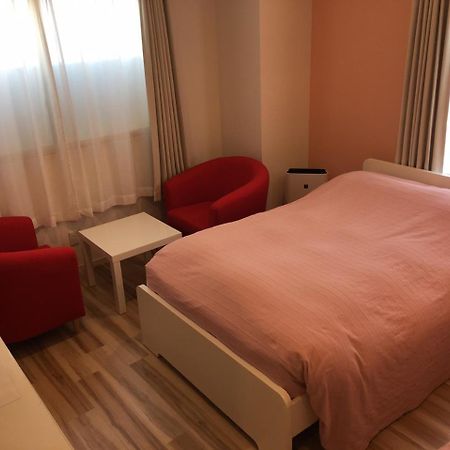 Business Hotel La Firenze Tokyo Exterior photo